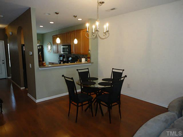 2530 Asher View Court Raleigh, NC 27606 - Photo 7 of 25 OPEN LIVING AT IT's BEST