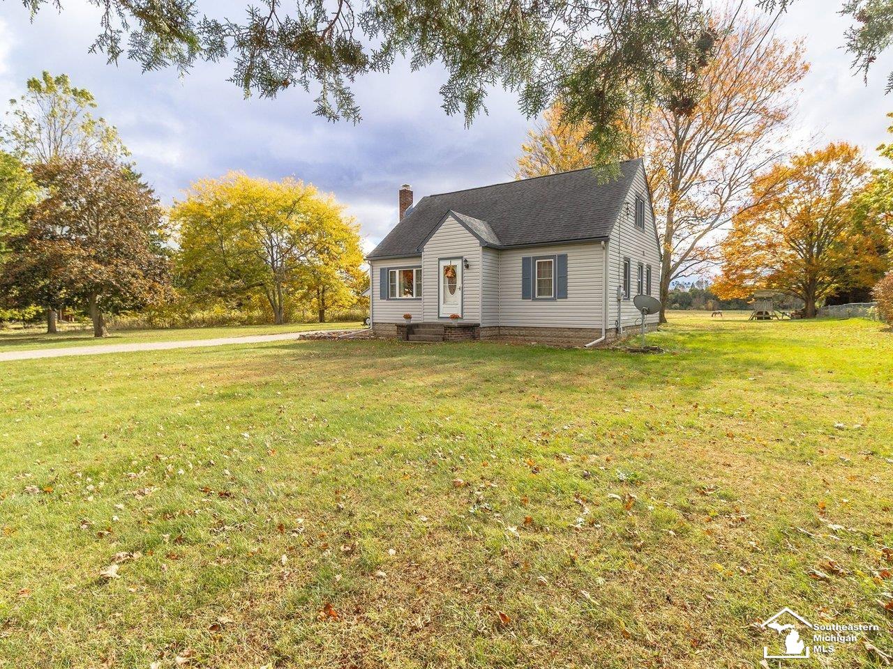 559 East Erie Road Temperance, MI 48182 - Photo 1 of 42