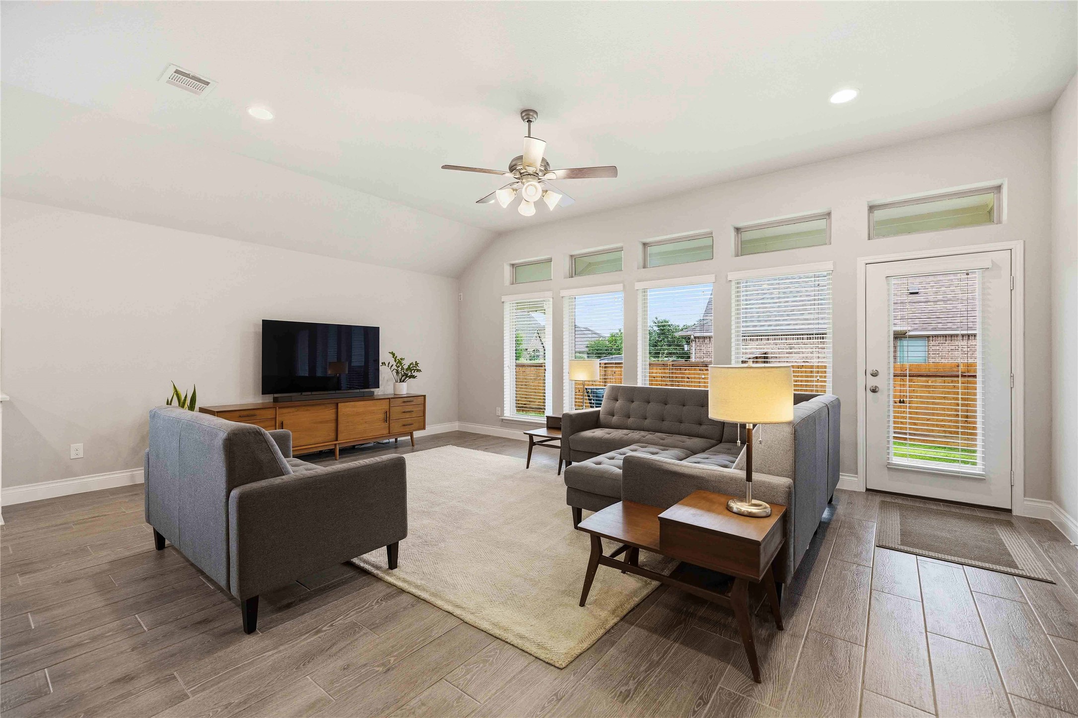 16701 Edwin Reinhardt Drive Manor, TX 78653 - Photo 5 of 40