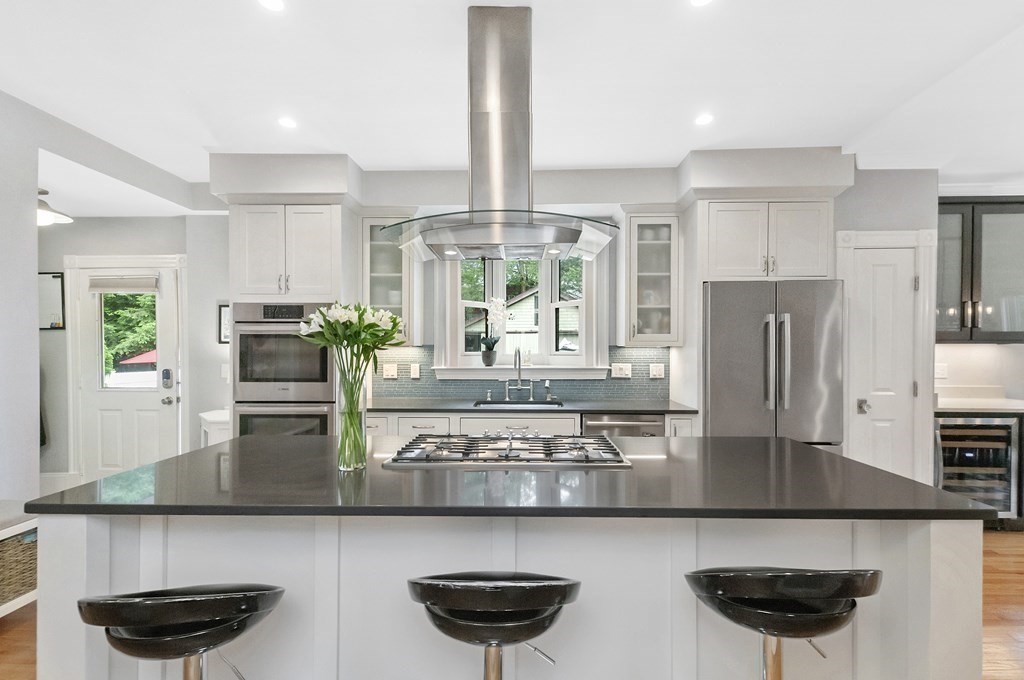 21 Carver Road Newton, MA 02461 - Photo 10 of 42 Gallery Image 10