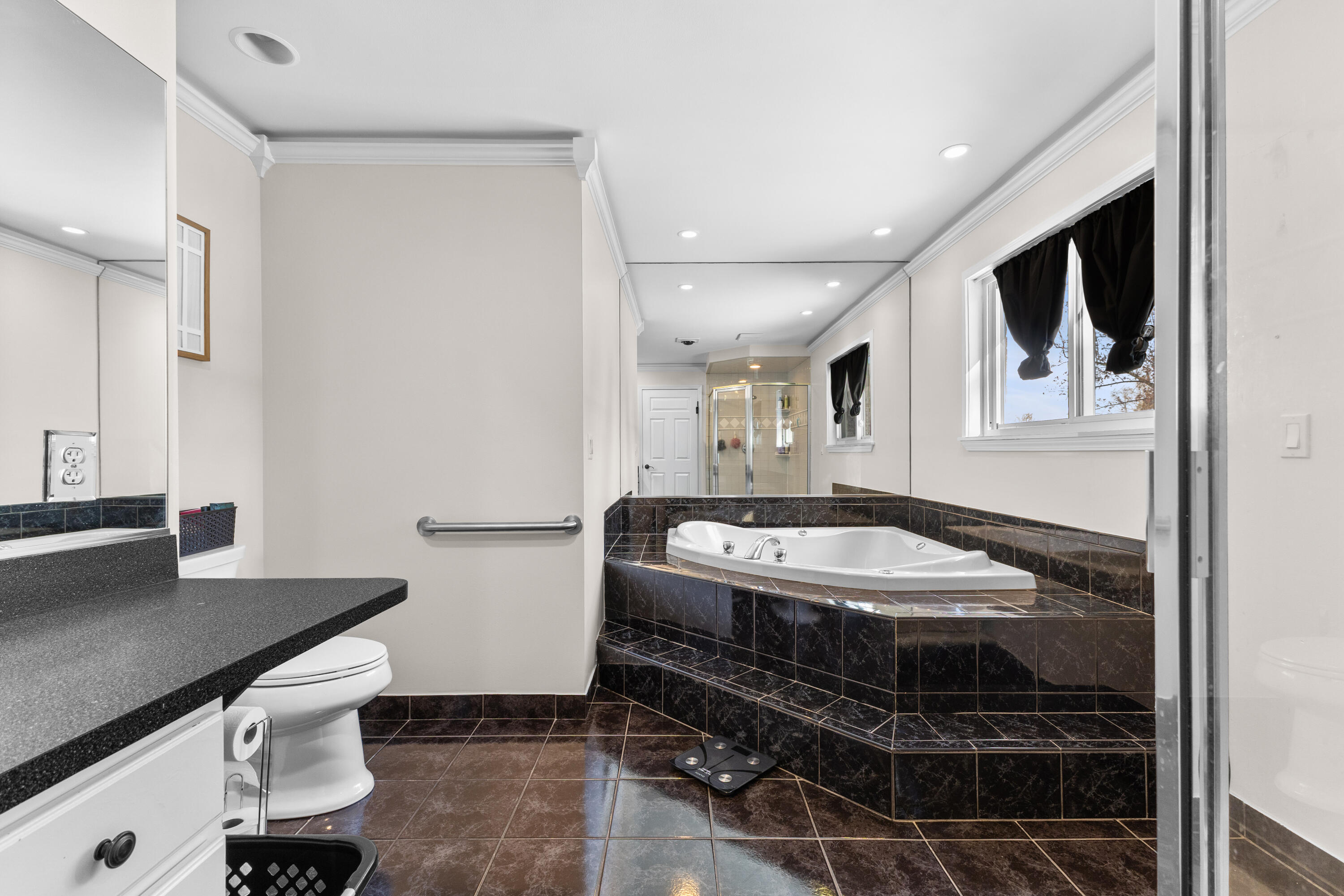 39340 Hamon Street Harrison Township, MI 48045 - Photo 14 of 36 IMG_2736