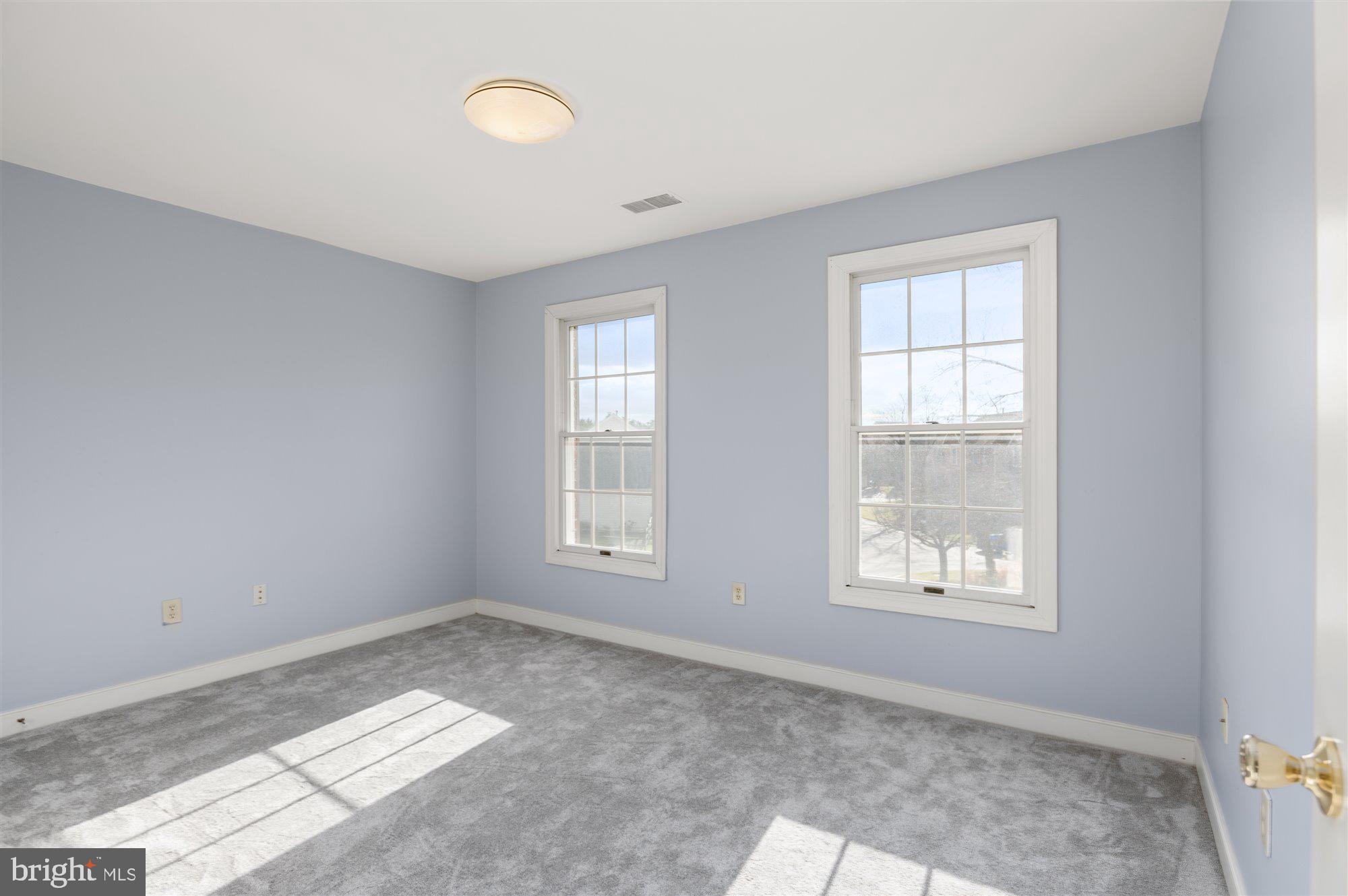 10905 Forest Ridge Terrace North Potomac, MD 20878 - Photo 22 of 33 Bedroom #3