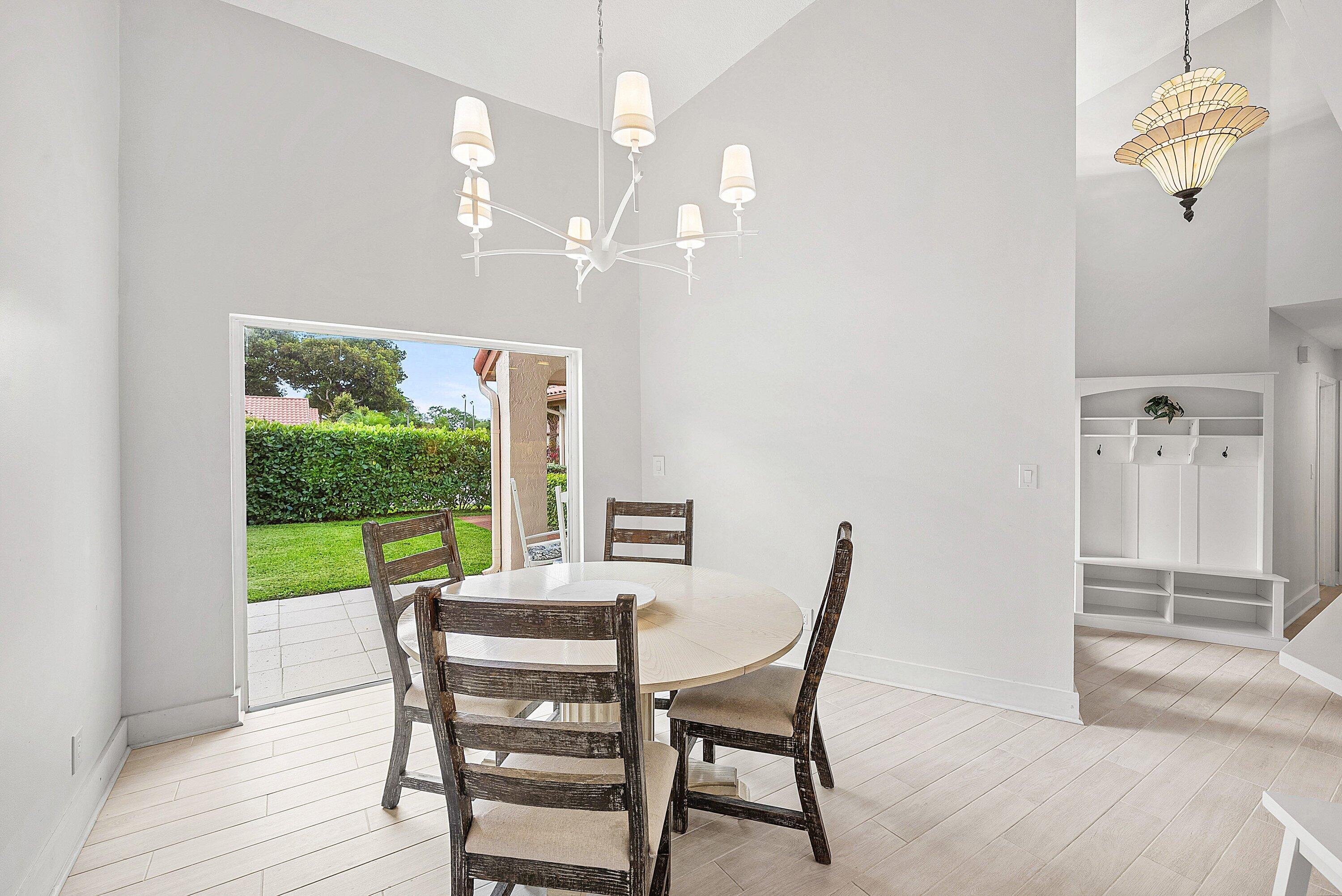 23373 Water Circle Boca Raton, FL 33486 - Photo 22 of 61 dining room
