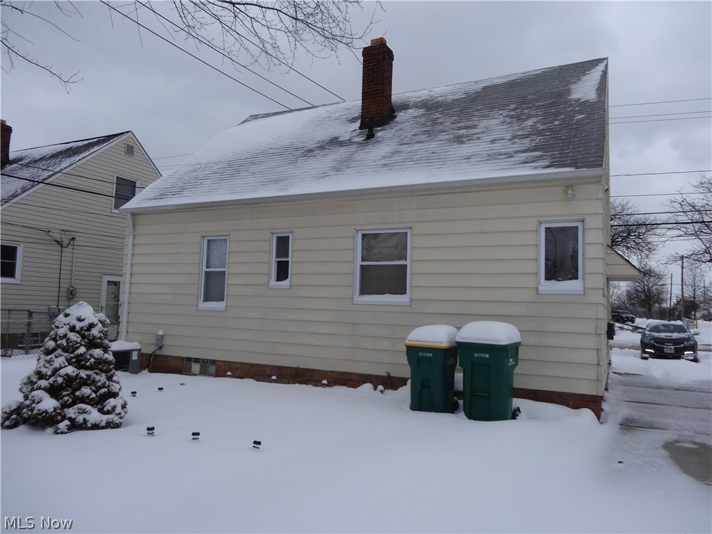 5717 Dunham Road Maple Heights, OH 44137 - Photo 3 of 29