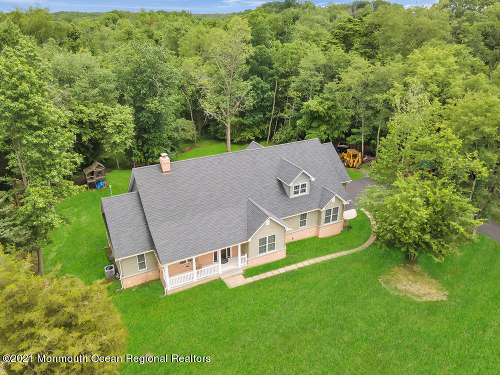 103 Merrick Road Farmingdale, NJ 07727 - Photo 4 of 30 103 Merrick Rd Farmingdale NJ