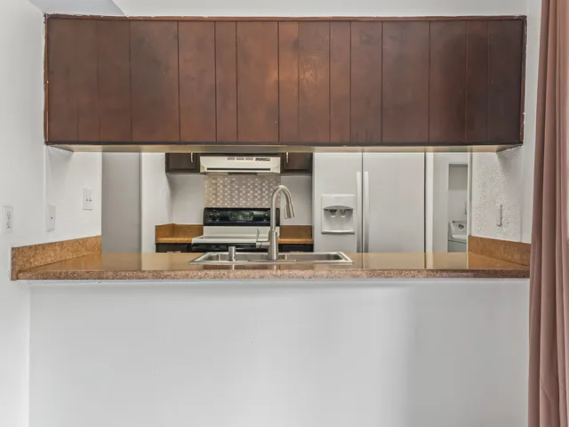 $112,500 | 316 Westwood Drive, Unit 316, Tallahassee, FL 32304