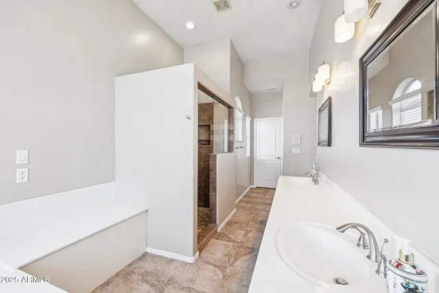 $945,000 | 780 North Bristol Lane, Gilbert, AZ 85234