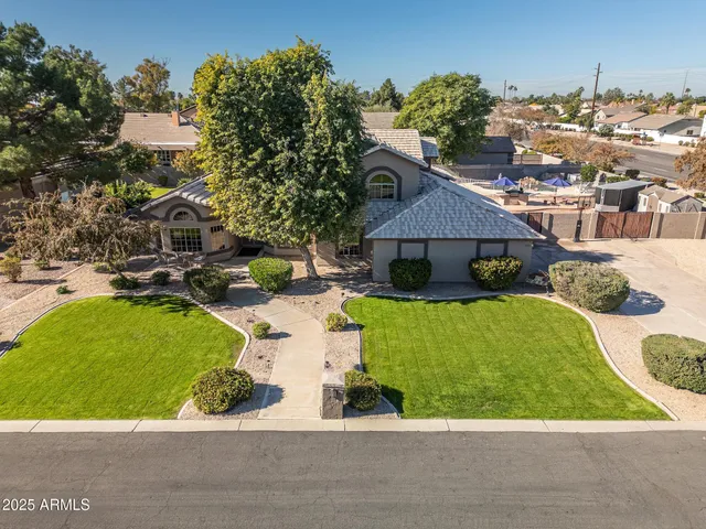 $945,000 | 780 North Bristol Lane, Gilbert, AZ 85234