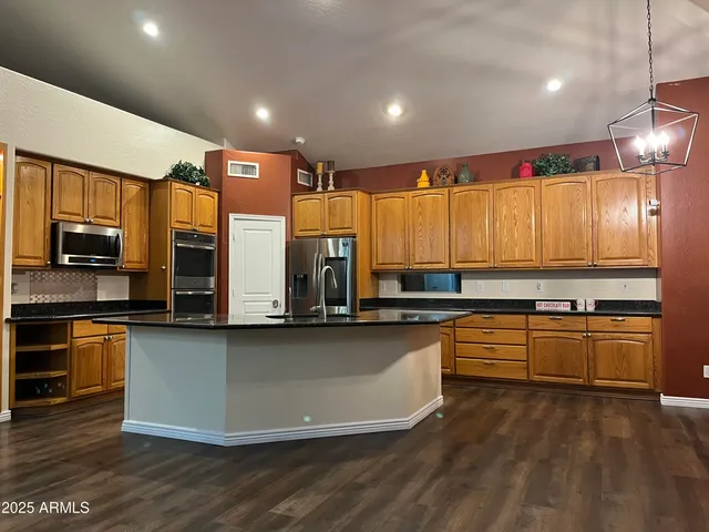 $945,000 | 780 North Bristol Lane, Gilbert, AZ 85234