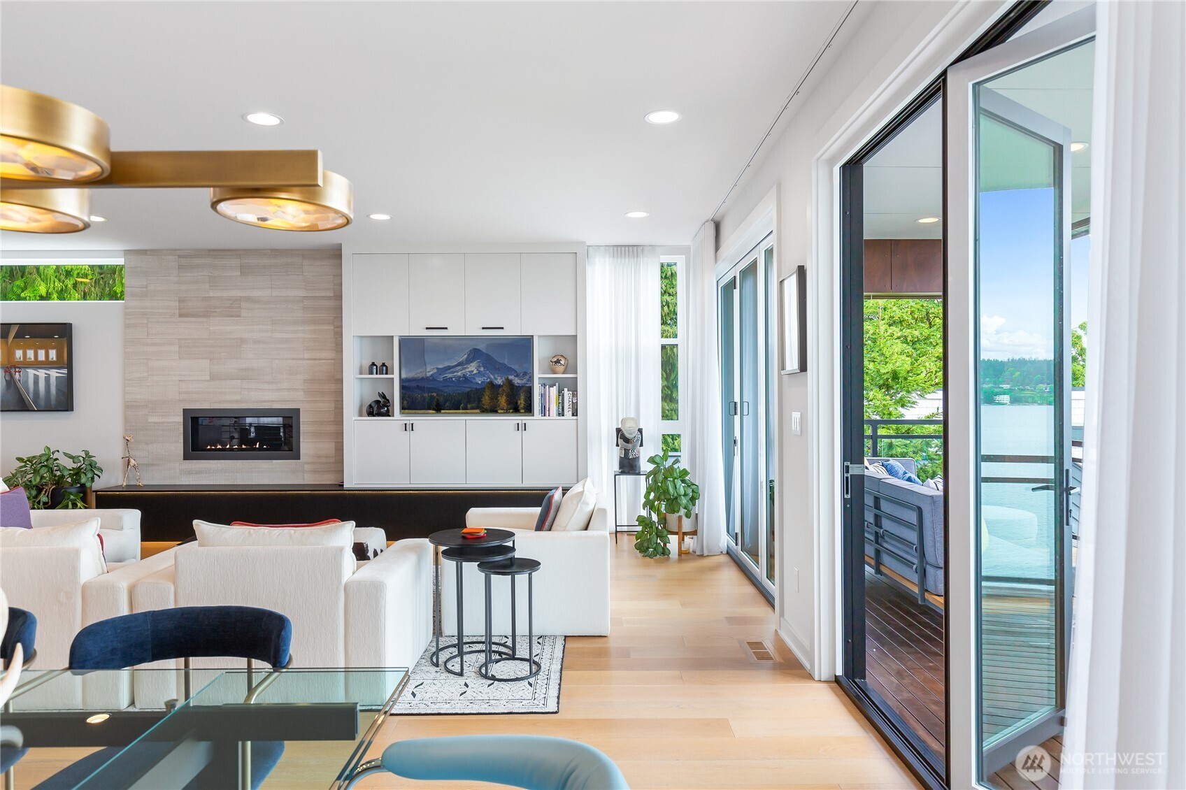 7734 Seward Park Avenue South Seattle, WA 98118 - Photo 12 of 40