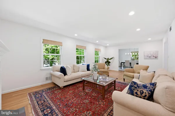 $1,100,000 | 4313 Westbrook Lane, Kensington, MD 20895