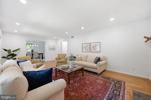 $1,100,000 | 4313 Westbrook Lane, Kensington, MD 20895