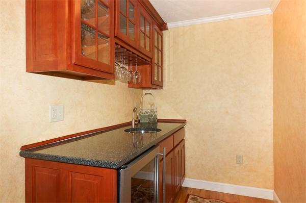 39 Flagg Road Southborough, MA 01772 - Photo 8 of 19 Gallery Image 8