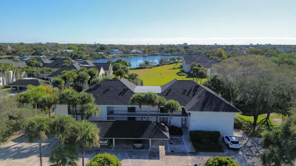 $824,999 | 10459 Southeast Terrapin Place, Unit 202, Jupiter, FL 33469