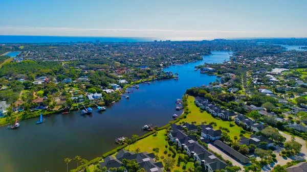 $824,999 | 10459 Southeast Terrapin Place, Unit 202, Jupiter, FL 33469