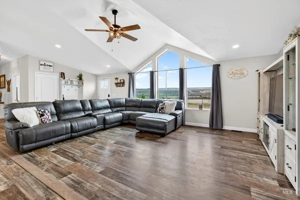 $584,900 | 728 Chase Lane, Melba, ID 83641