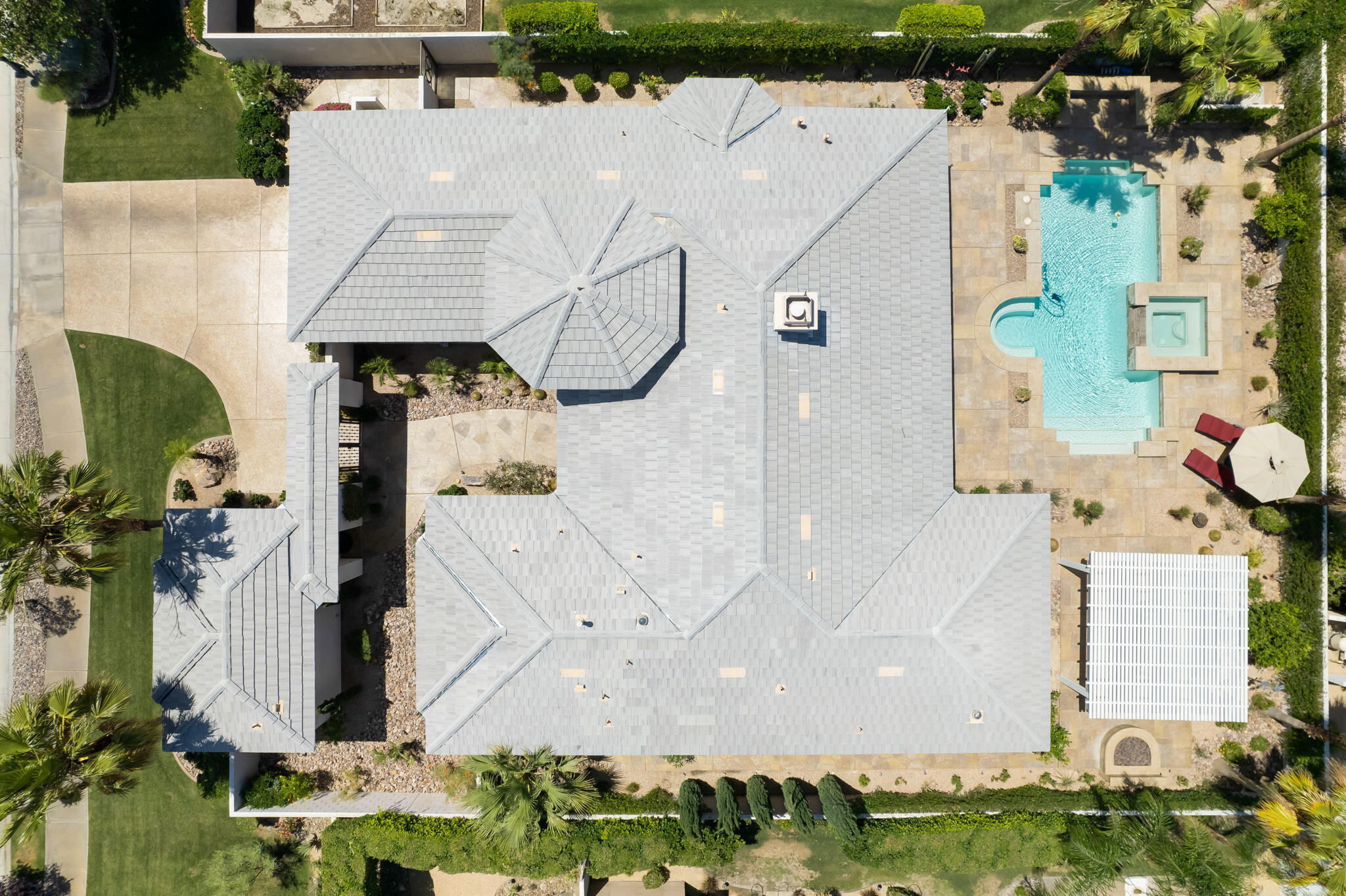 5 Lyon Road Rancho Mirage, CA 92270 - Photo 7 of 50 an aerial view of a house with yard