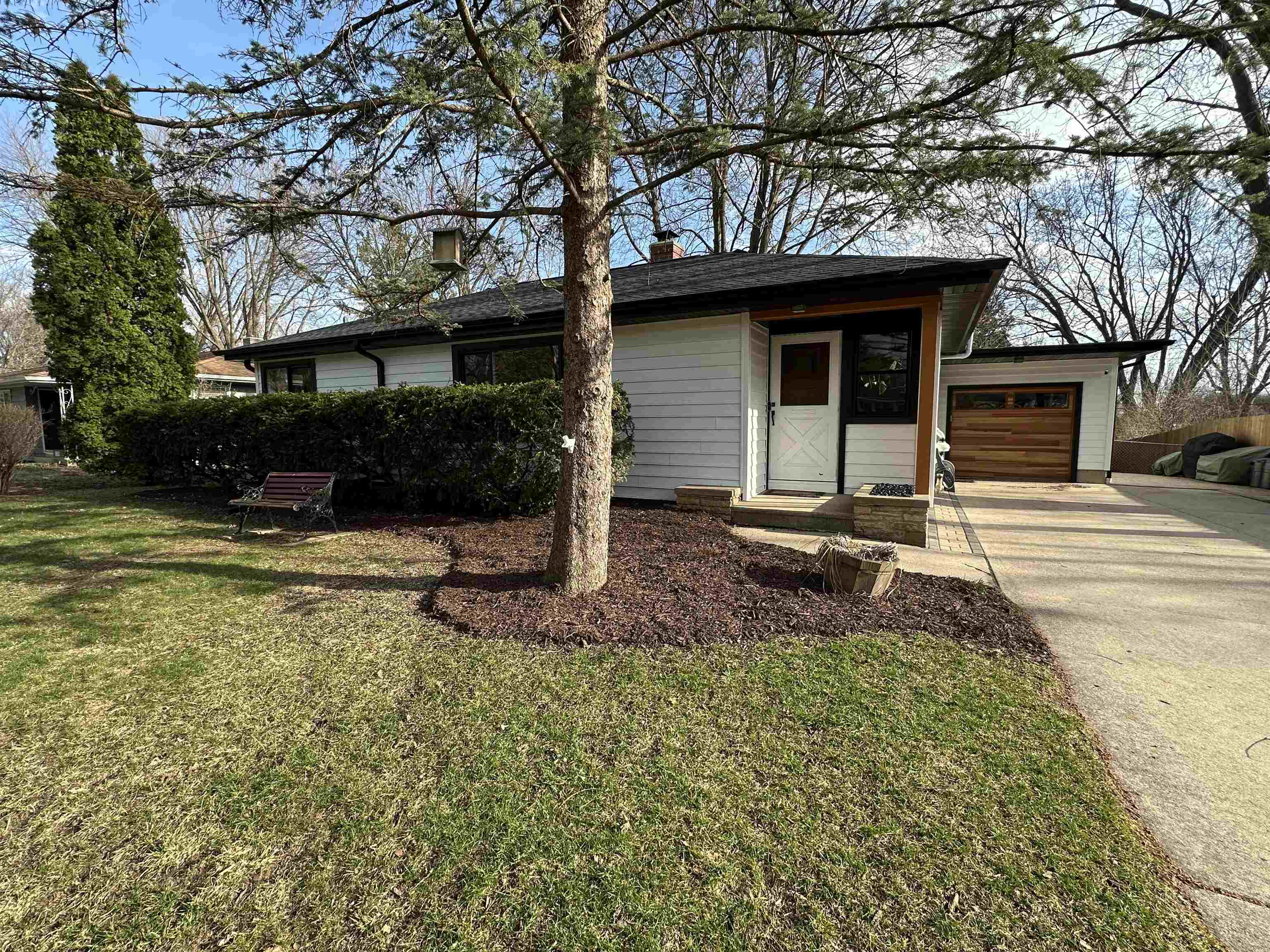 5009 East Buckeye Road Madison, WI 53716 - Photo 2 of 43