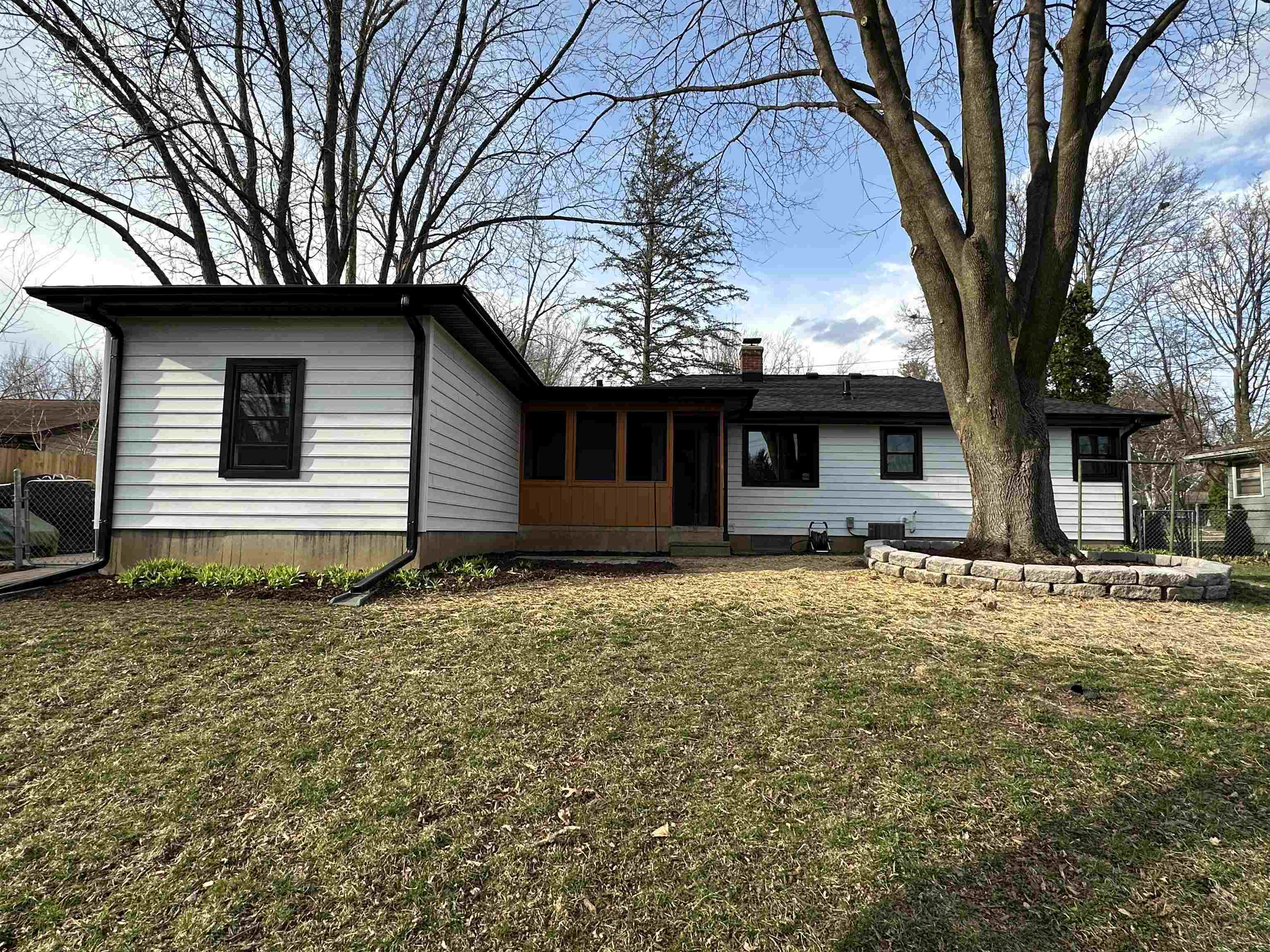 5009 East Buckeye Road Madison, WI 53716 - Photo 7 of 43