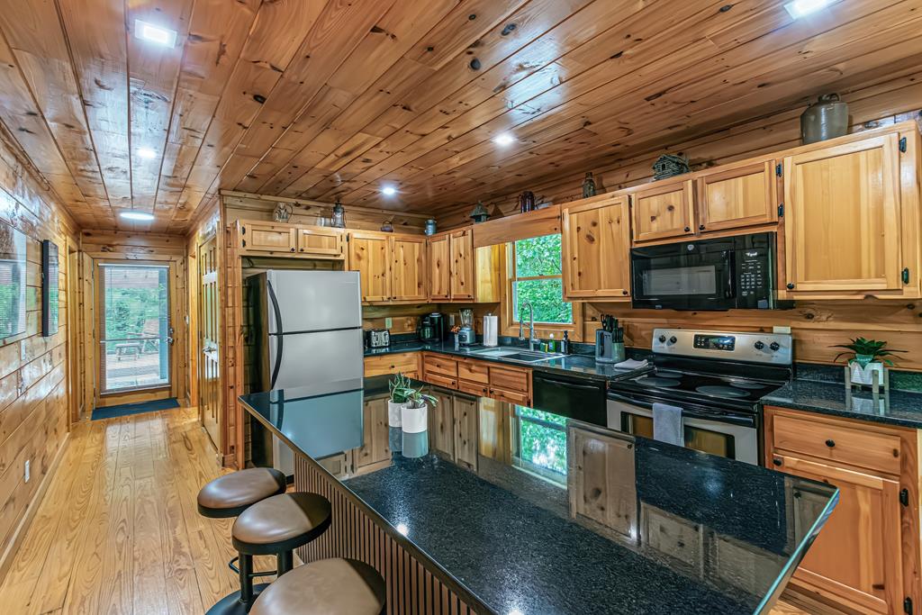 48 Timber Ridge Road Blue Ridge, GA 30513 - Photo 9 of 82