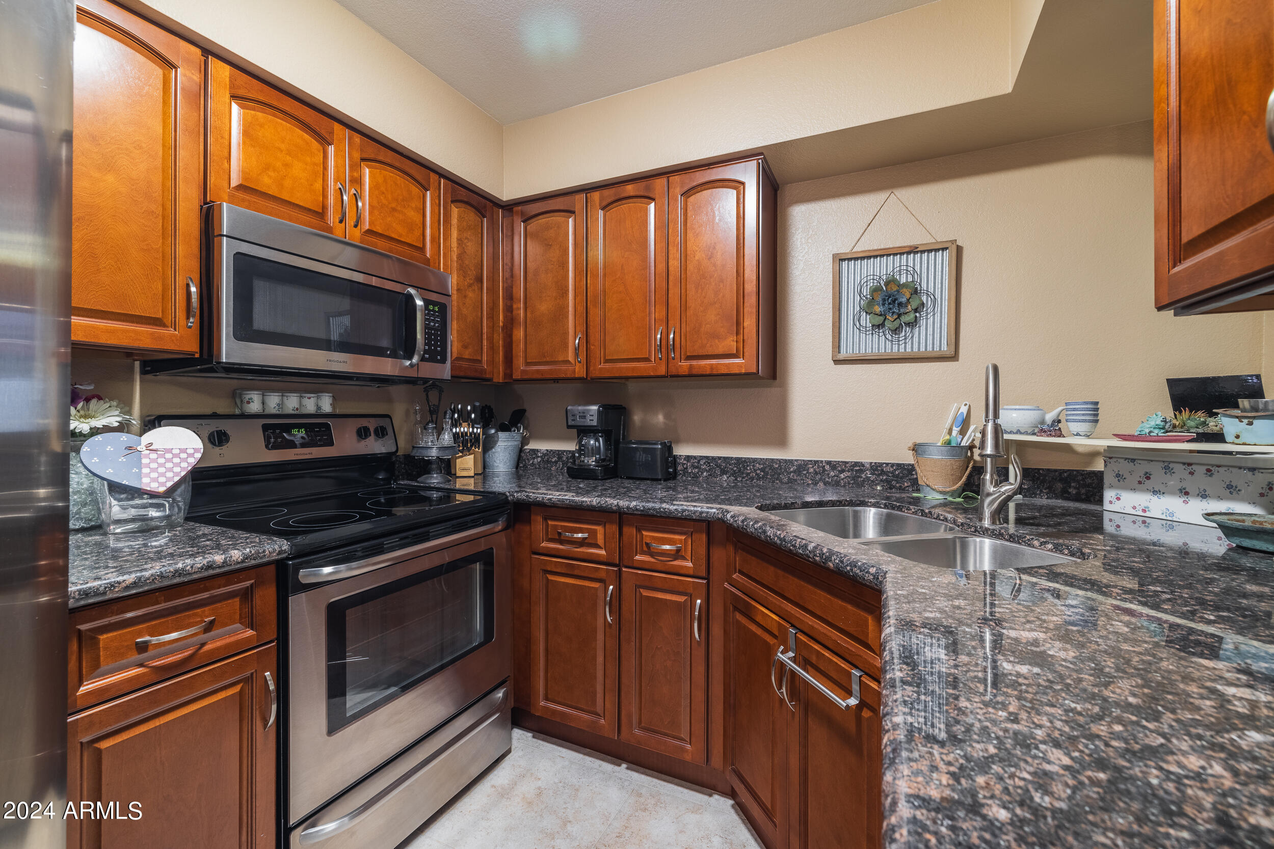 533 West Guadalupe Road, Unit 1088 Mesa, AZ 85210 - Photo 15 of 41 Kitchen