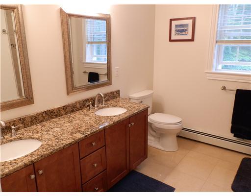 136 Fieldstone Estates Road York, ME 03909 - Photo 10 of 16 Master Bath/Spa.
