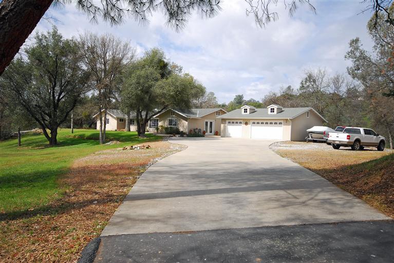 45834 Old Corral Road Coarsegold, CA 93614 - Photo 1 of 40 Gallery Image 1