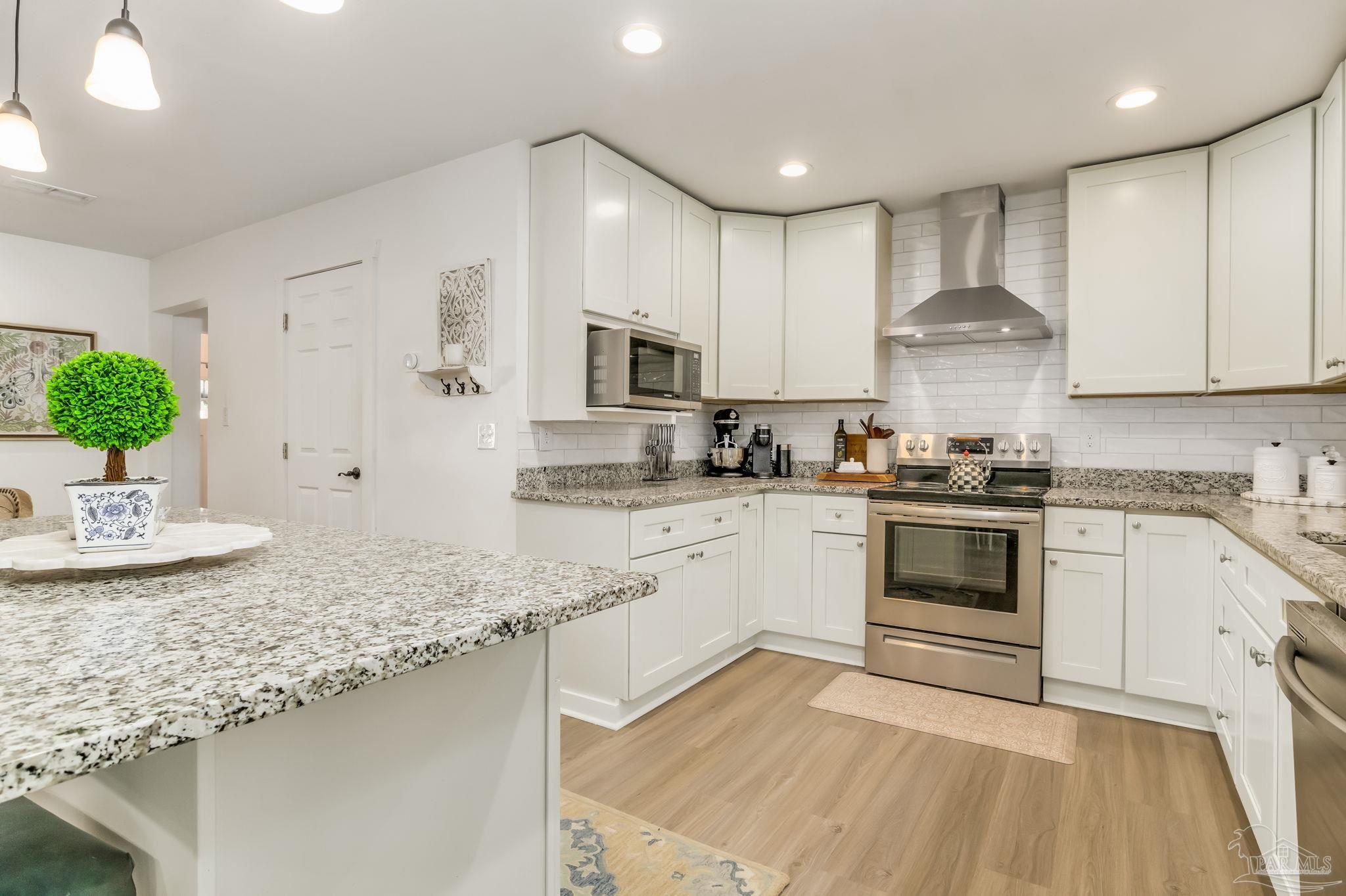 3275 Adrian Road Pensacola, FL 32504 - Photo 16 of 64