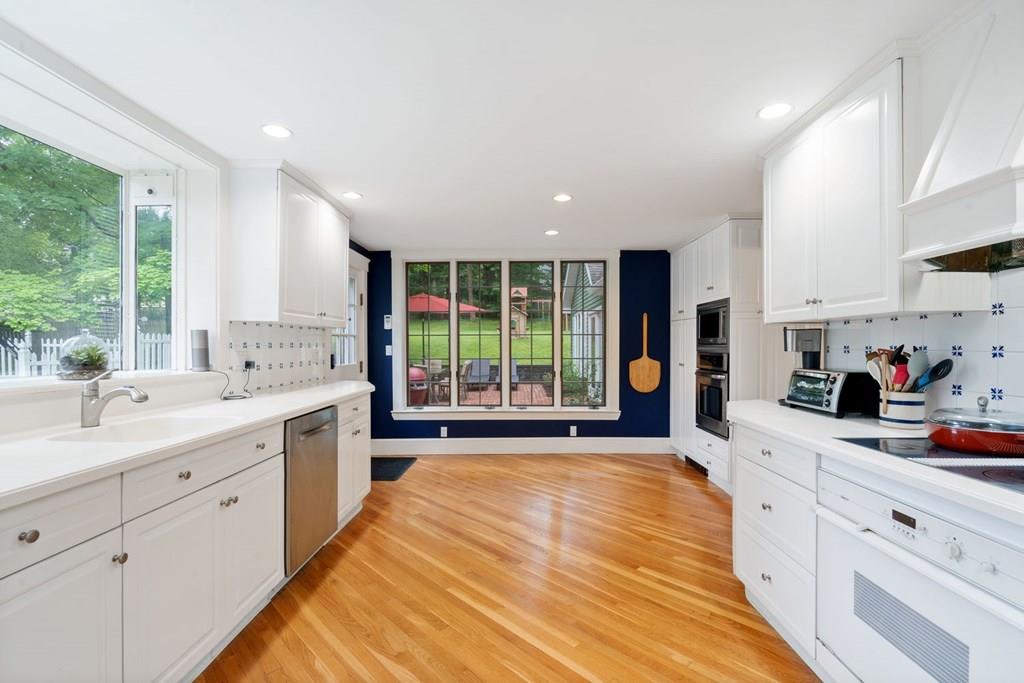20 Norfolk Street Needham, MA 02492 - Photo 12 of 36