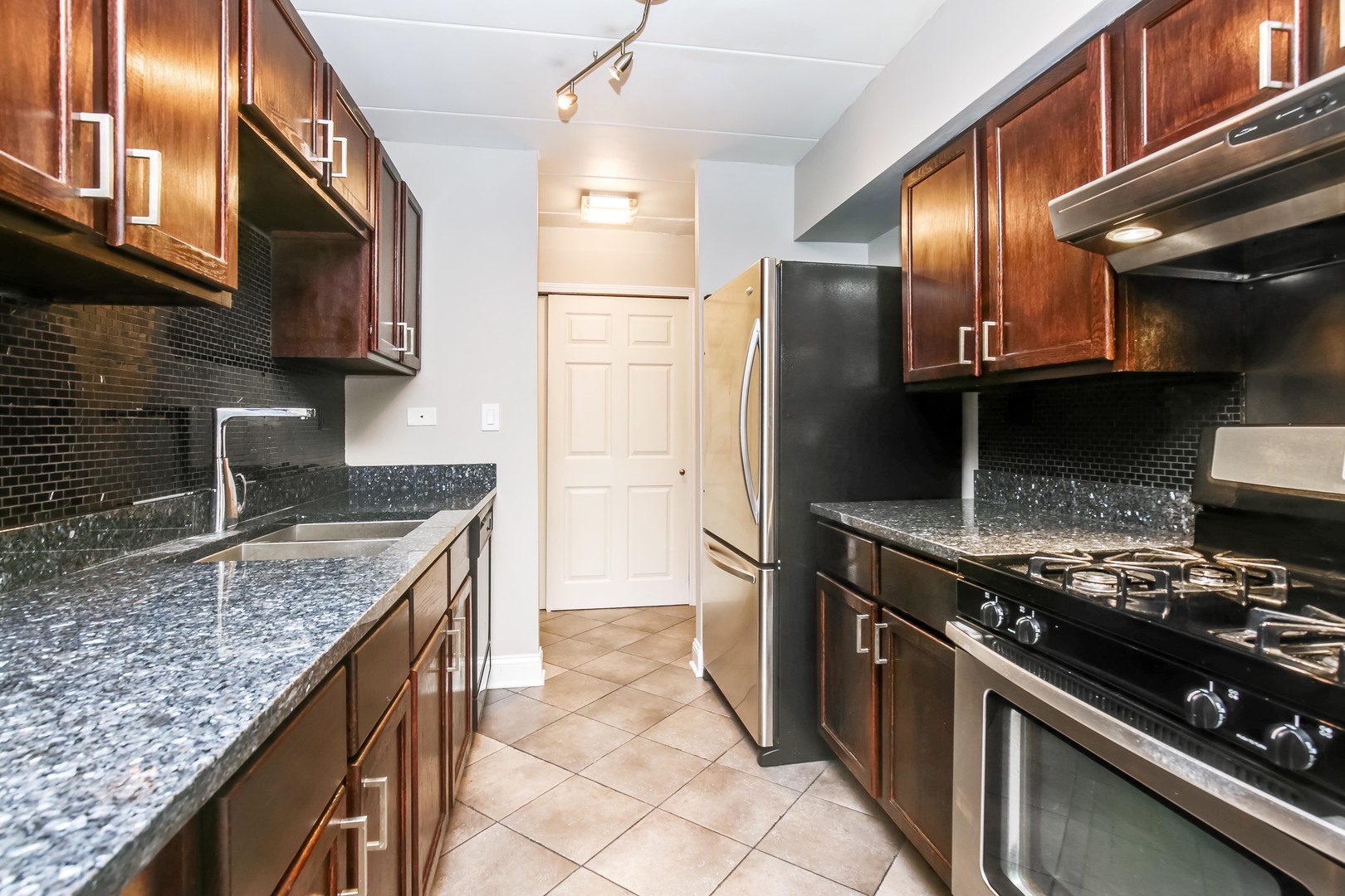 300 South Roselle Road, Unit 312 Schaumburg, IL 60193 - Photo 5 of 11