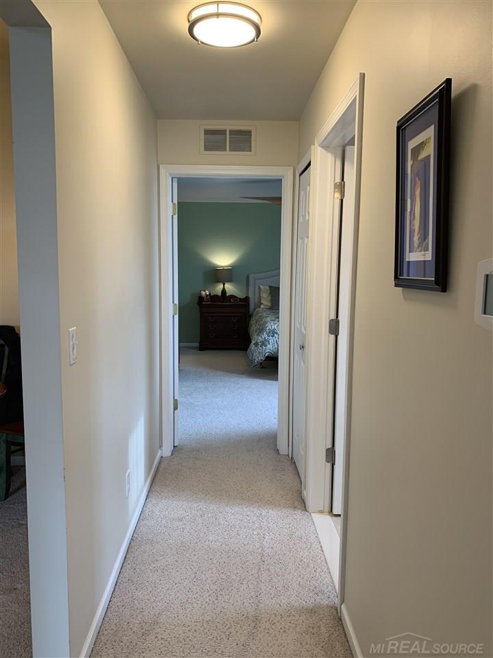 3620 Tremonte Circle Rochester, MI 48306 - Photo 7 of 18 31376327-6.JPG
