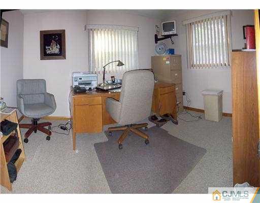 21 Jordan Road Colonia, NJ 07067 - Photo 14 of 22