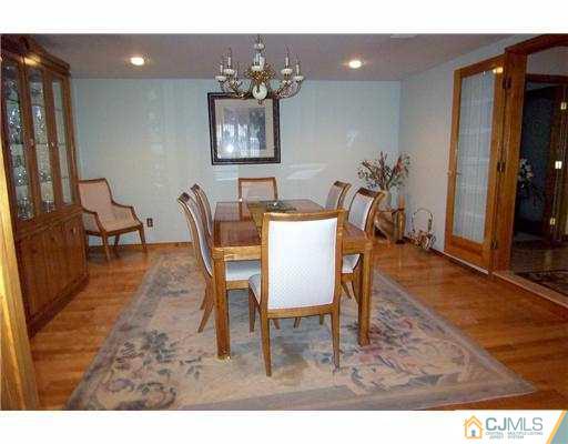 21 Jordan Road Colonia, NJ 07067 - Photo 8 of 22