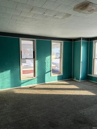 $89,900 | 403 West 3rd Street, Bicknell, IN 47512