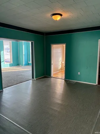 $89,900 | 403 West 3rd Street, Bicknell, IN 47512