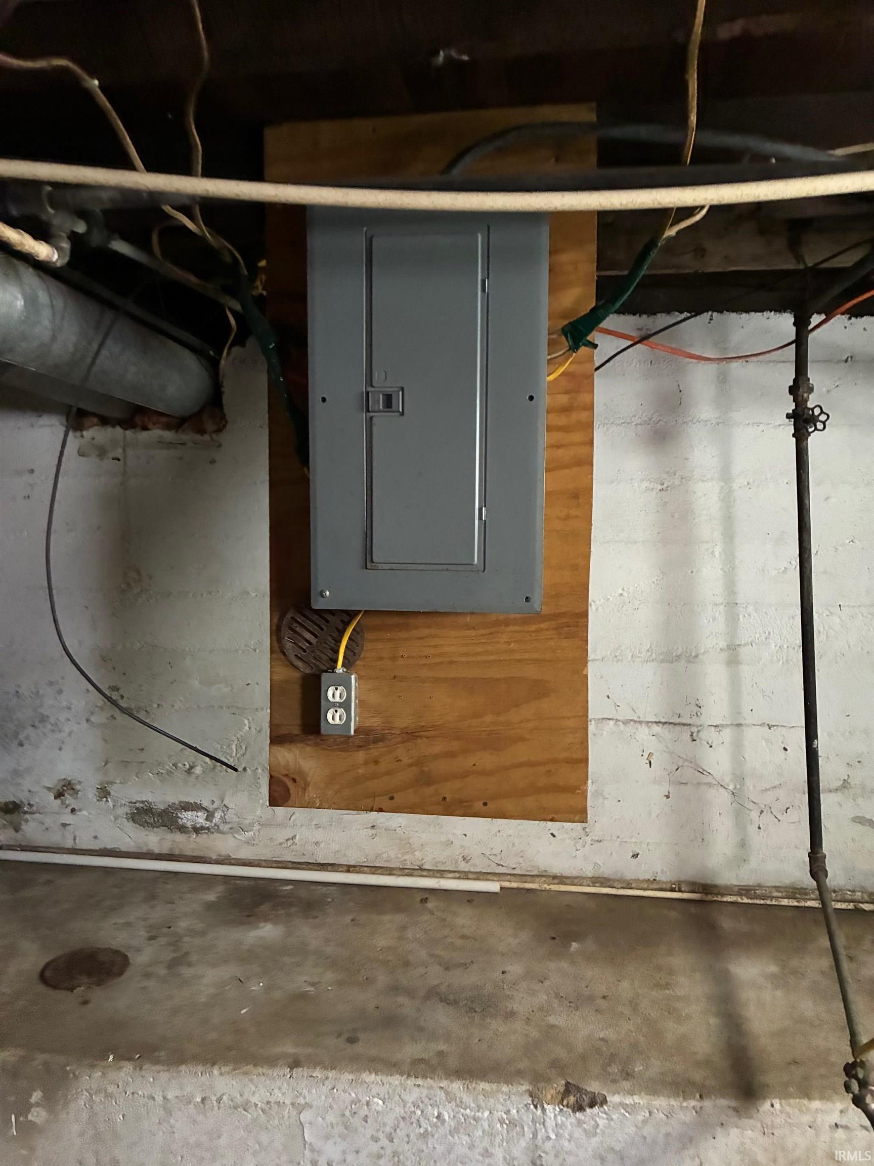 403 West 3rd Street Bicknell, IN 47512 - Photo 21 of 23