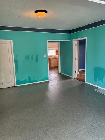 $89,900 | 403 West 3rd Street, Bicknell, IN 47512