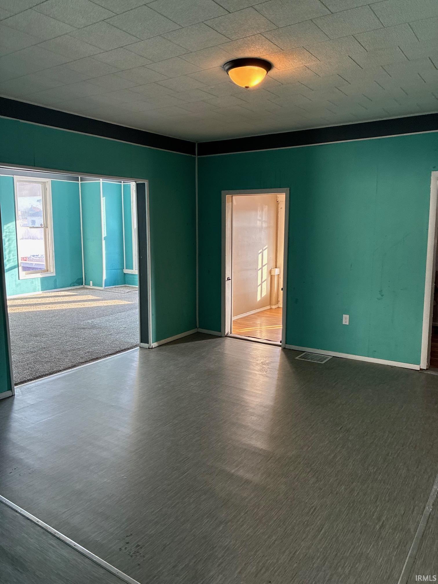 403 West 3rd Street Bicknell, IN 47512 - Photo 5 of 23