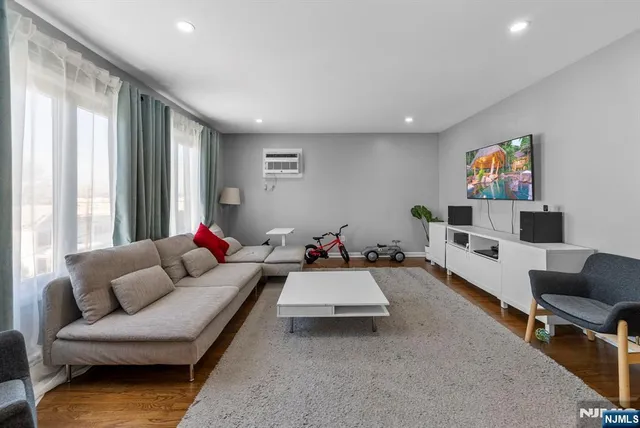 $1,199,000 | 174 Maple Street, Fairview, NJ 07022