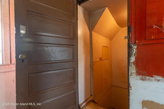 a view of a storage & utility room