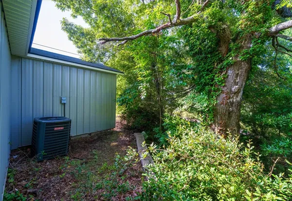 $239,900 | 2423 Westminster Highway, Walhalla, SC 29691