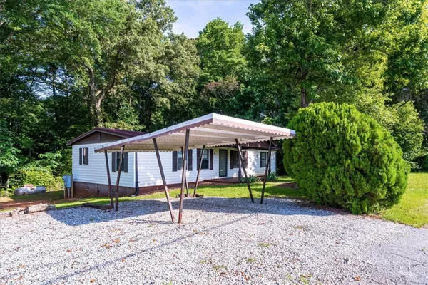 $239,900 | 2423 Westminster Highway, Walhalla, SC 29691