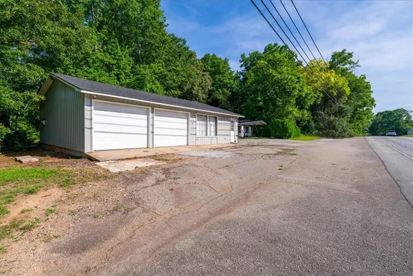 $239,900 | 2423 Westminster Highway, Walhalla, SC 29691