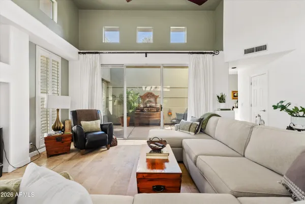 $1,500,000 | 6853 North Central Avenue, Phoenix, AZ 85012