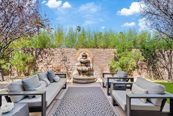 $1,500,000 | 6853 North Central Avenue, Phoenix, AZ 85012