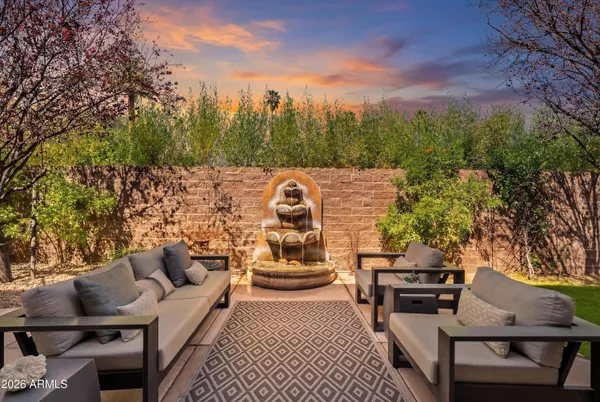 $1,500,000 | 6853 North Central Avenue, Phoenix, AZ 85012