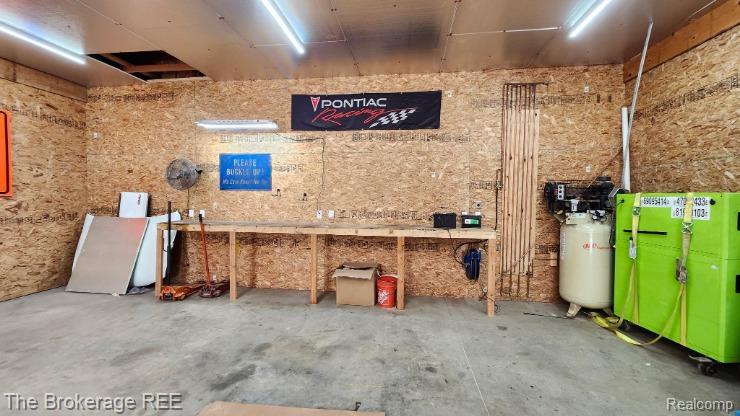 6367 East Pierson Road Flint, MI 48506 - Photo 38 of 39 Gallery Image 38