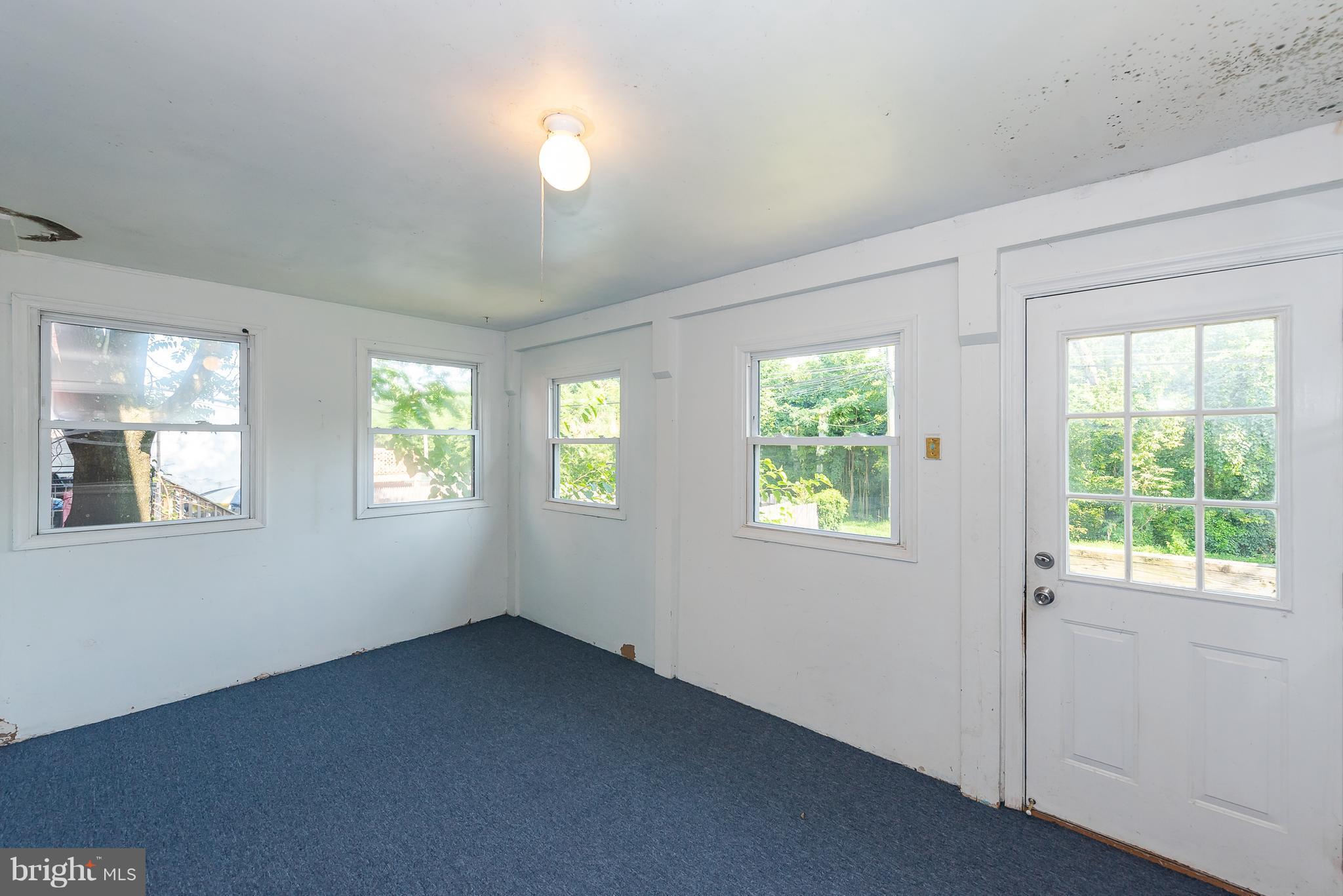 676 Middlesex Road Essex, MD 21221 - Photo 27 of 30 Interior (General)