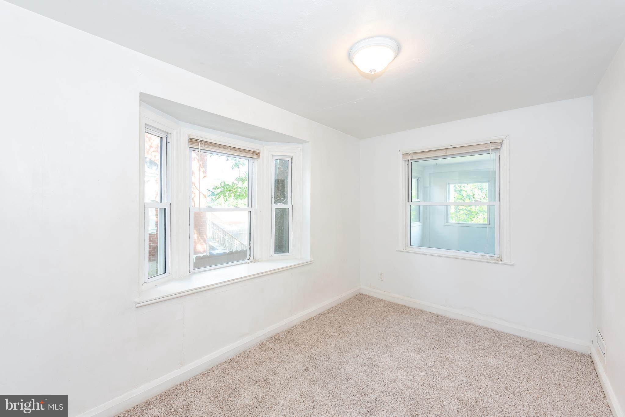 676 Middlesex Road Essex, MD 21221 - Photo 7 of 30 Dining Room