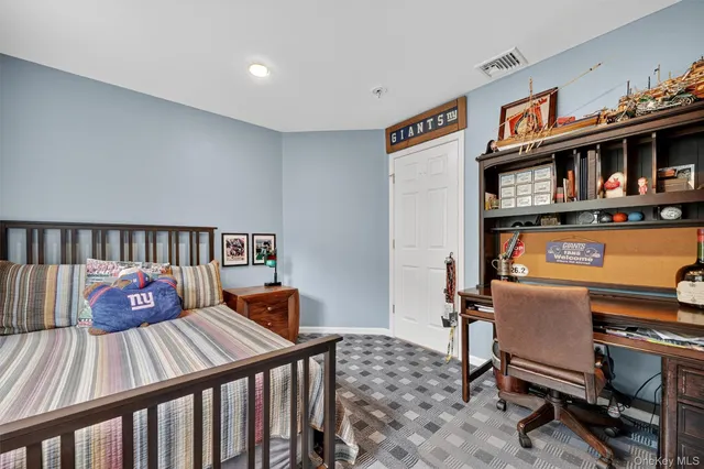 $995,000 | 48 Lake Marie Lane, Bedford Hills, NY 10507